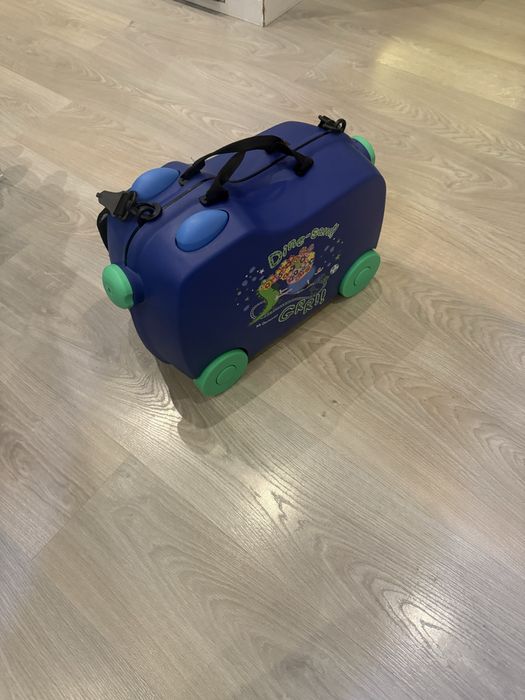 Trolley de puxar porquinha pepa