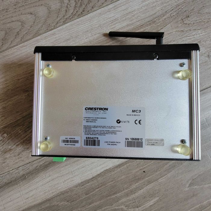 Crestron MC3 jednostka centralna systemu sterowania KNX.