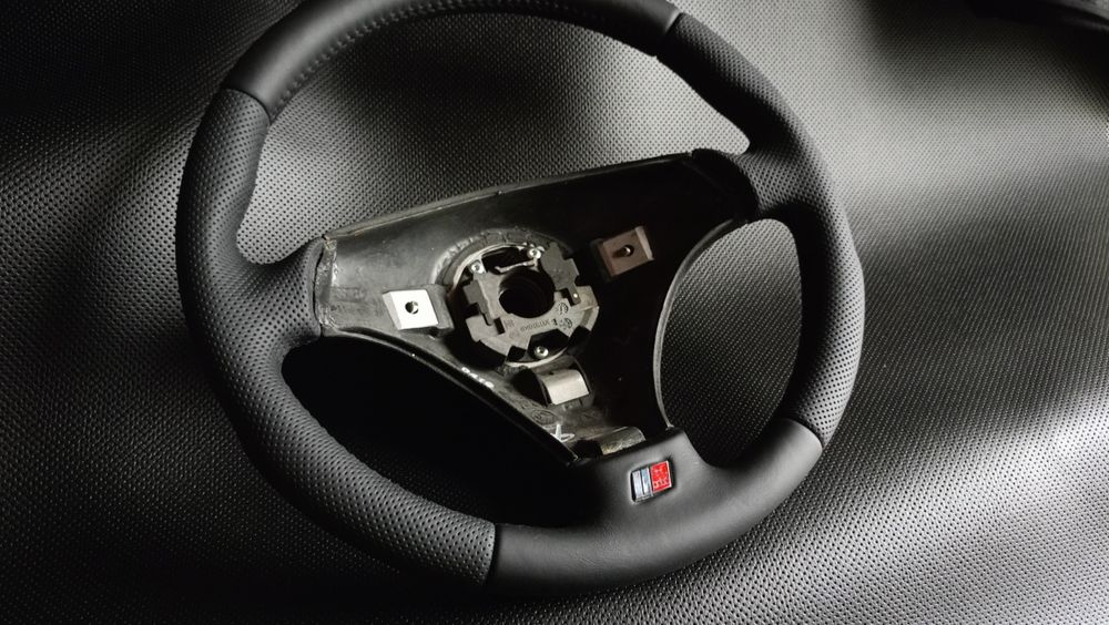 Продам руль Аudi S-line кожа