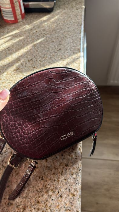 Sprzedam torebke firmy Ochnik kolor bordowy