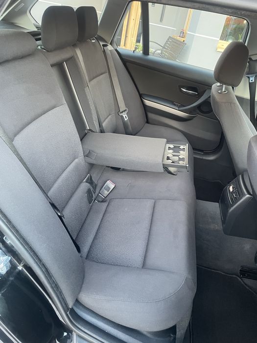 BMW e91 318d/2008r/143km