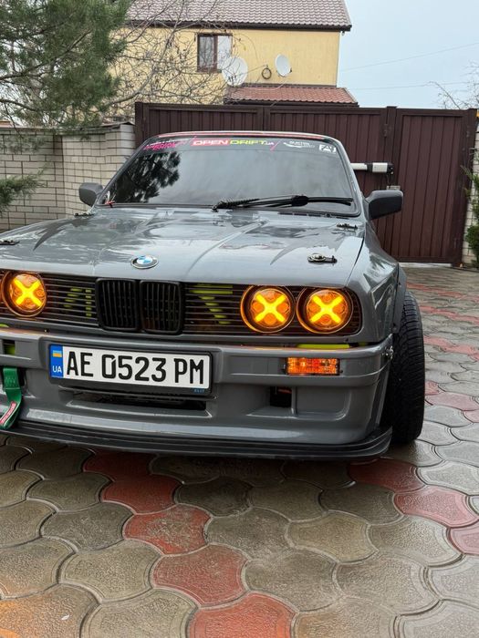 Продам Bmw e30 v8