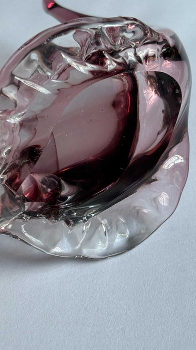 Figurka ślimak szkło artystyczne różowe Murano