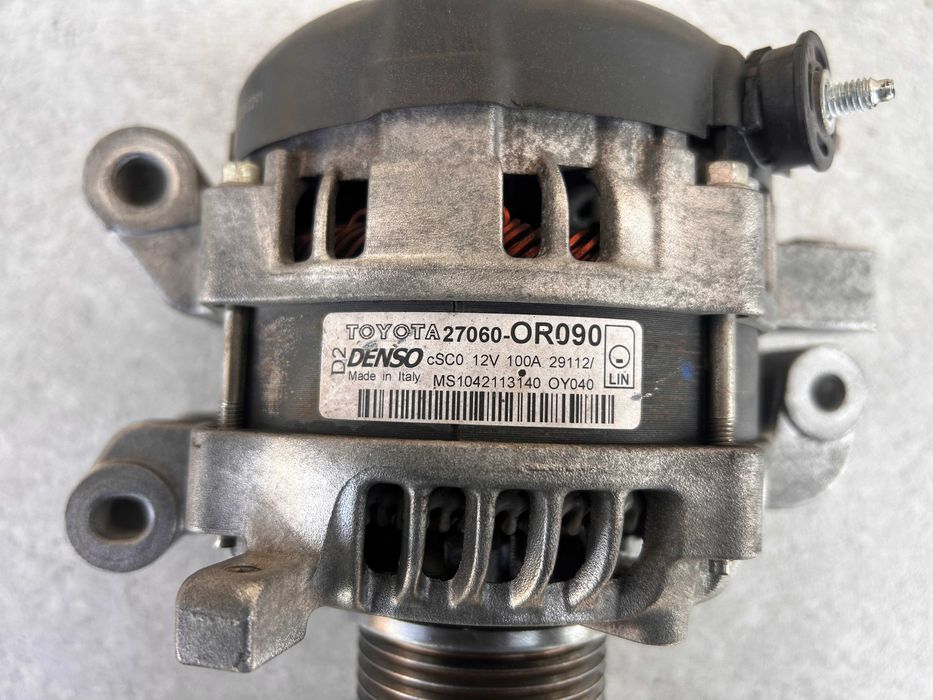 Генератор Toyota Auris 2012-2018 2.0 D-4D