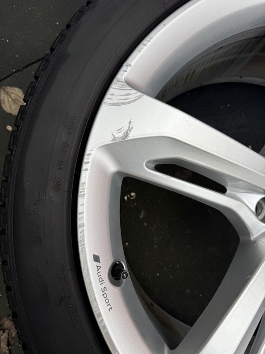 Колеса шини R21 285 40 ауді Audi E tron A6 A8 Q5 Q7 SQ7 4M A7 туарег