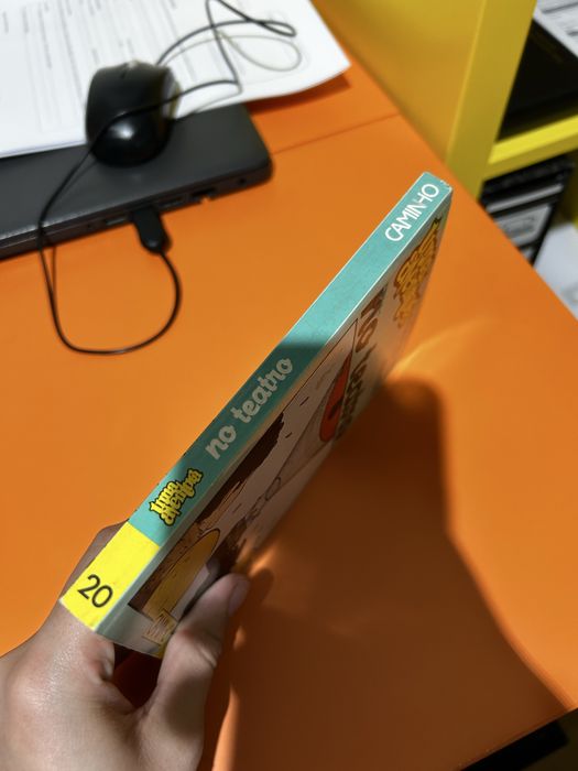 Livro Uma Aventura no teatro