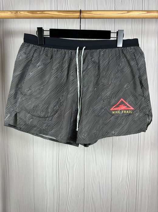 Nike Trail Dri Fit шикарні спортивні шорти з гарним дизайном Розмір  XXL