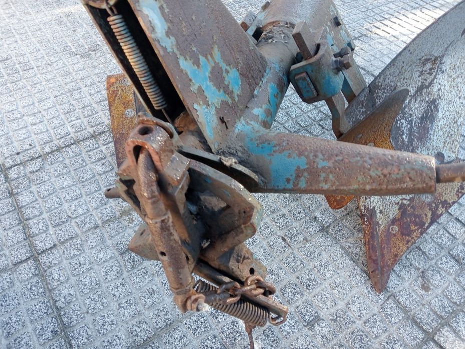 Charrua de 14 polegadas