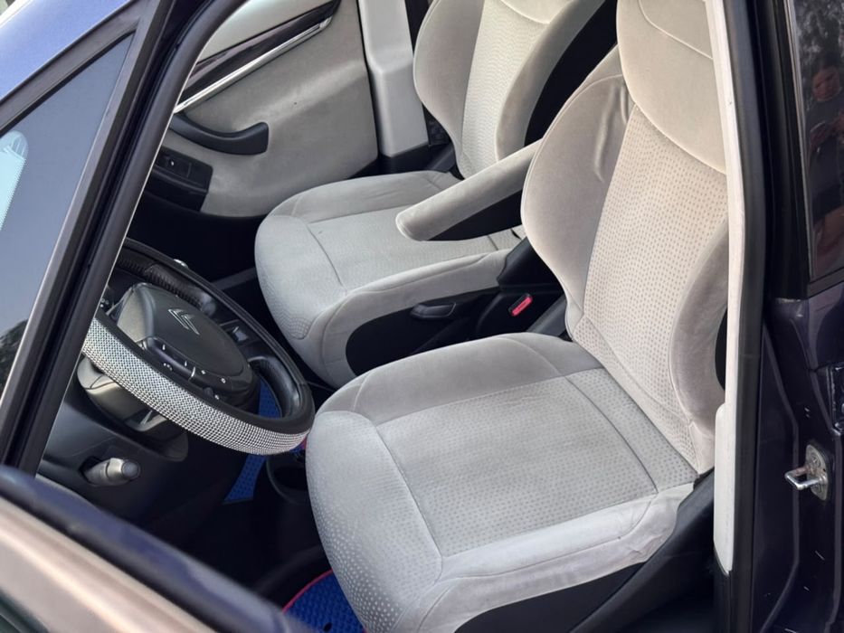 Продається авто Citroen c4 Picasso 2010 року