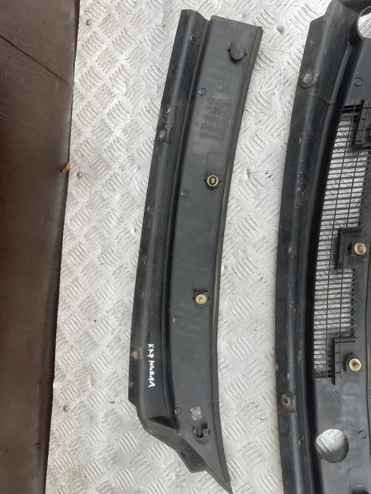 Жабо пластик под лобовое Киа карнивал 04год kia carnival