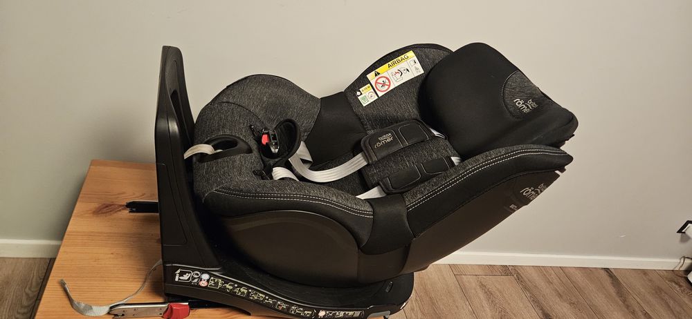 Britax Romer DualFix M i-Size obrotowy 360
