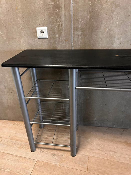 Mesa Alta de Cozinha / Balcão de Bar com Prateleiras