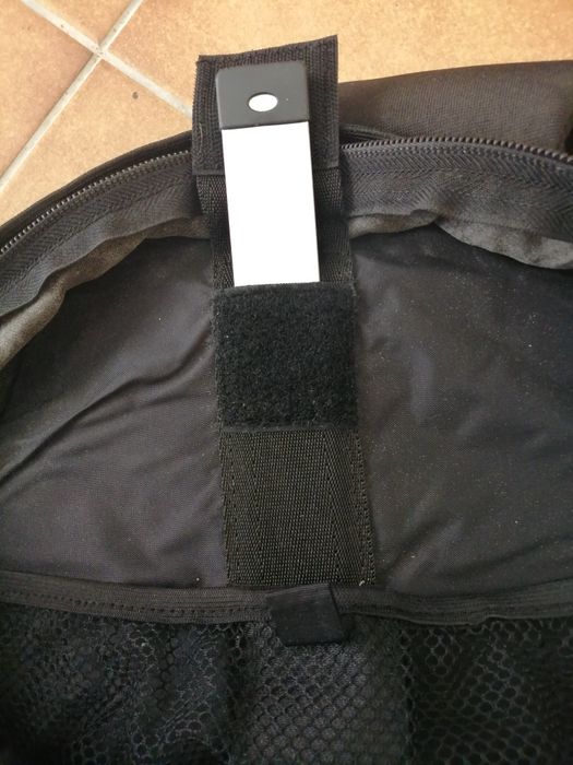 Mochila " Pack-Grek International". Reforçada e compartimentada