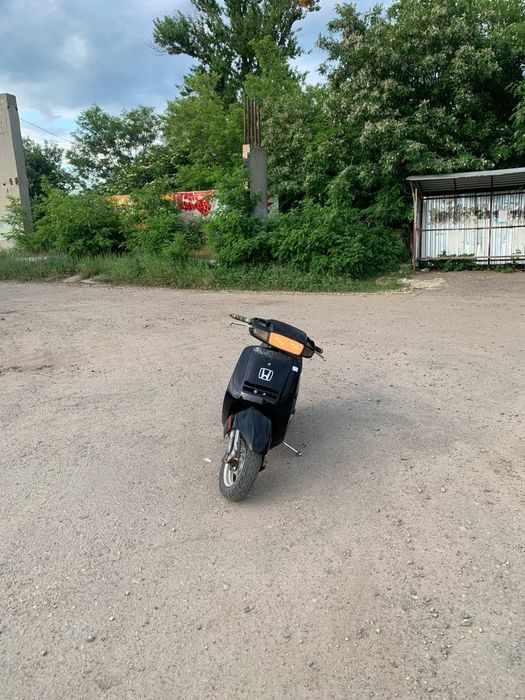 Продам мопед Honda Lead 90