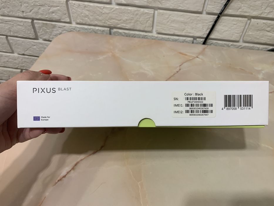 Планшет Pixus Blast 3/32GB LTE Black
