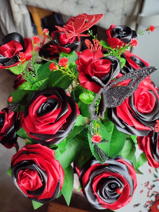 Квіти для Героя з атласної стрічки