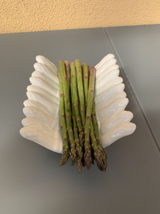 Naczynie do serwowania szparagi