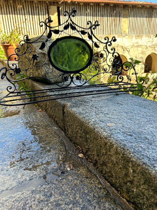 Cabide, chapeleiro, bengaleiro com espelho antigo