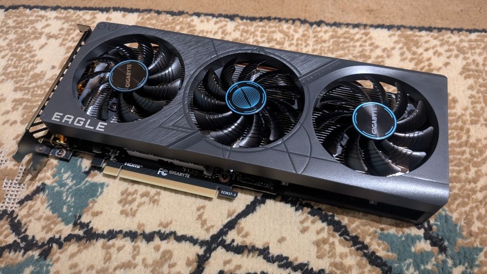 Продам видео карту GeForce RTX 4060 Egle