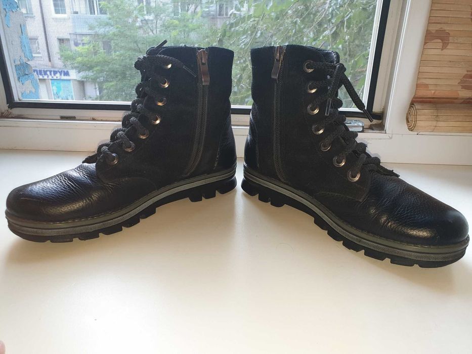 Женские осенние ботинки с натуральной кожи размер 37