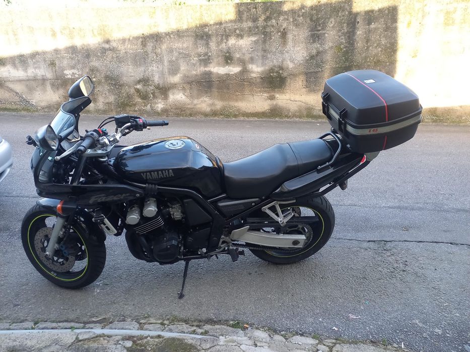 Yamaha FZS 600 Fazer – Apenas 45.500 km (Impecável)