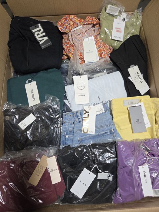 10 kg Pakiety odzieży katAB premium hurtownia  znane marki  zalando