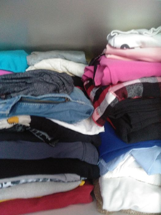 Взуття, одяг жіночий та дитячий