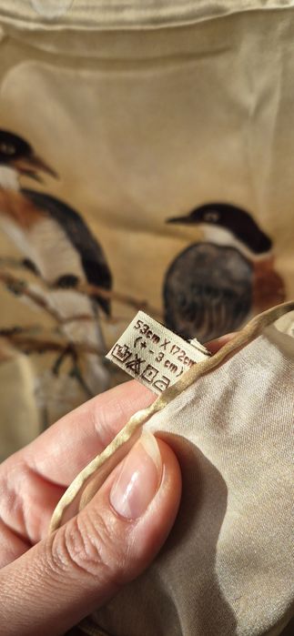 Jedwabny angielski szal z muzeum brytyjskiego 100% jedwab chiński wzór