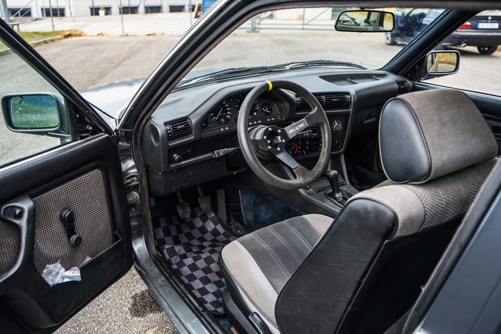 BMW seria 3 e30 coupe 2d 320i