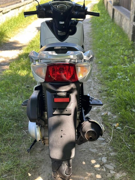 Скутер Honda sh 150