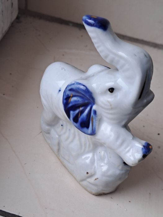 Figurka ceramiczna, słonik