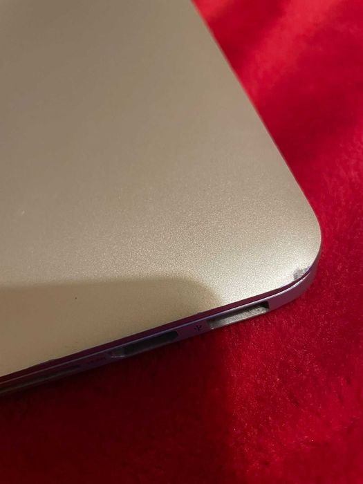 MacBook Pro (2015) I7 16GB RAM 500GB SSD