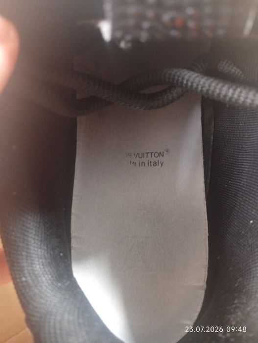 LV skate svarowski