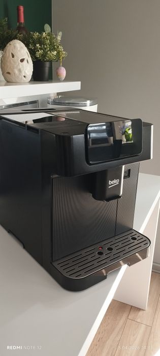 Ekspres automatyczny Beko CaffeExperto Ceg7304B