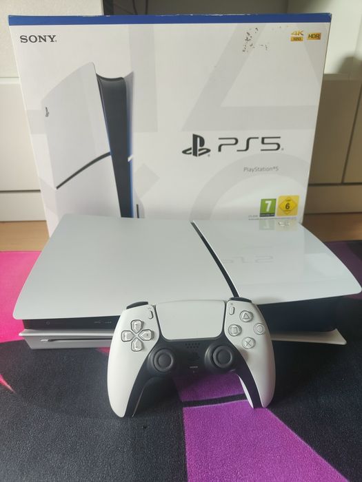 Consola PS5 Slim Standard 1TB