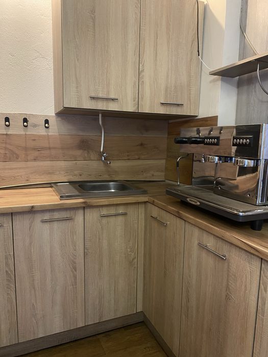 Готові меблі на кухню, в ідеальному стані