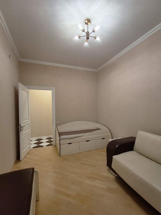 Продаж квартири на Коновальця у Львові