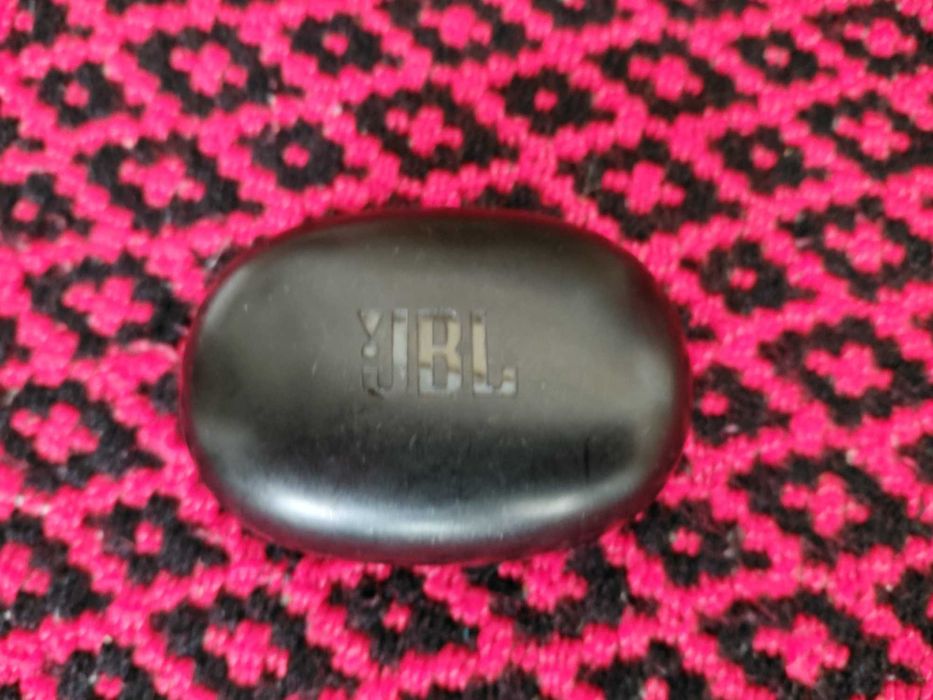 Auriculares JBL sem fios Resistente Água e Pó