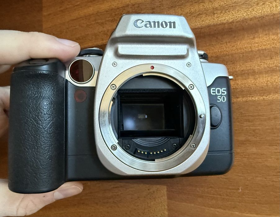Canon EOS 50 (плівка)