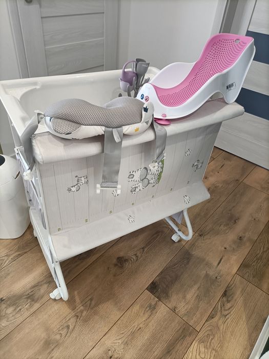 Wanienka na kółkach z przewijaniem