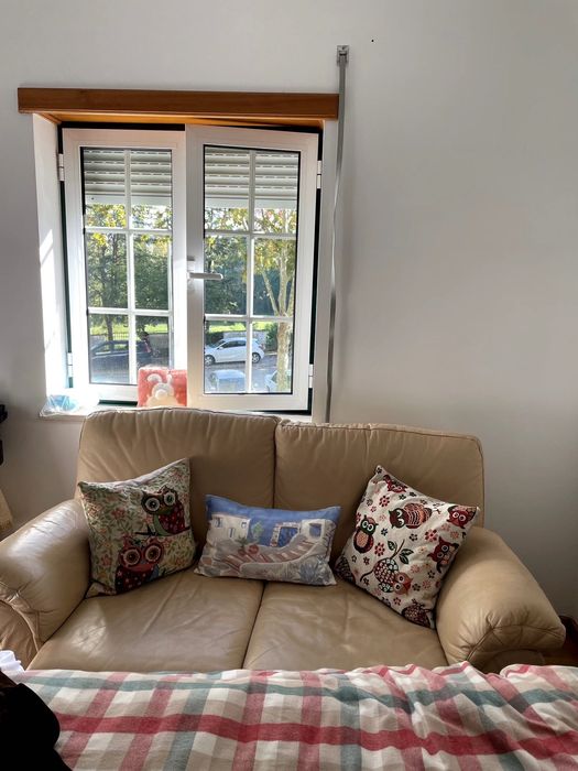 sofá em pele verdadeira