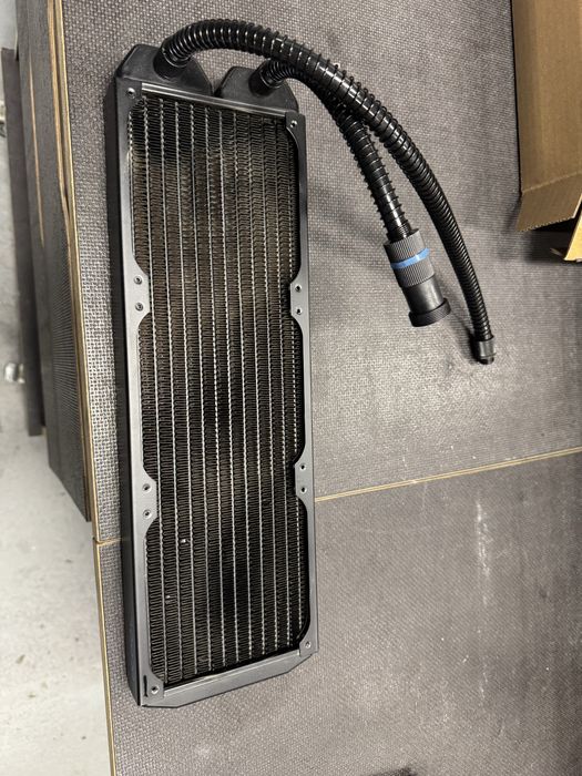Chłodnica 360mm alphacool gwint 1/4