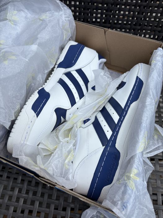 NOWE Buty ADIDAS "RIVALRY" rozmiar 30cm