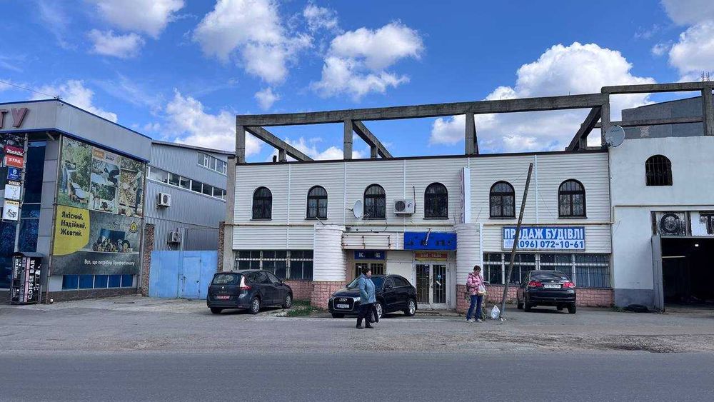 Продаж приміщення 1300м2 район Ріпкинської торгбази