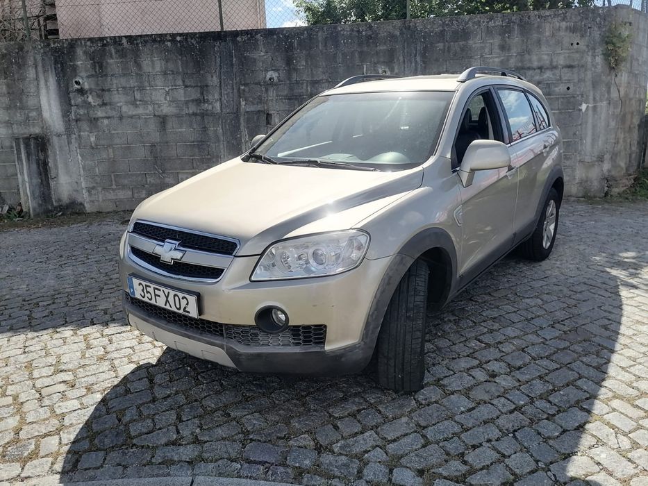 Chevrolet Captiva à venda – Espaçoso, confortável e pronto a circular!
