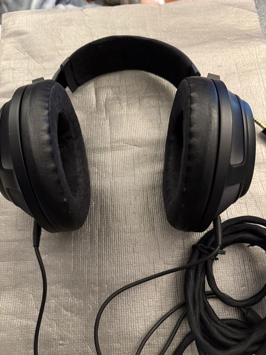 Sennheiser HD 820