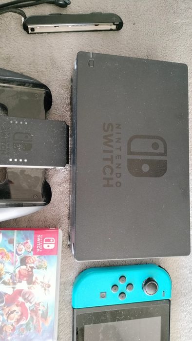 Konsola Nintendo switch z grami