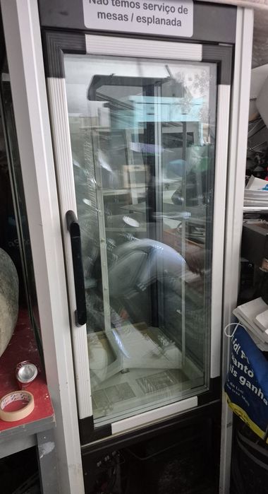 Vitrine rotativa refrigerada para bolos