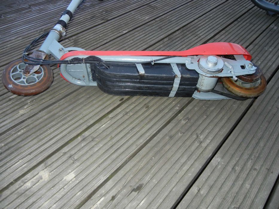 hulajnoga elektryczna starsza po remoncie 24V 90W nowe aku