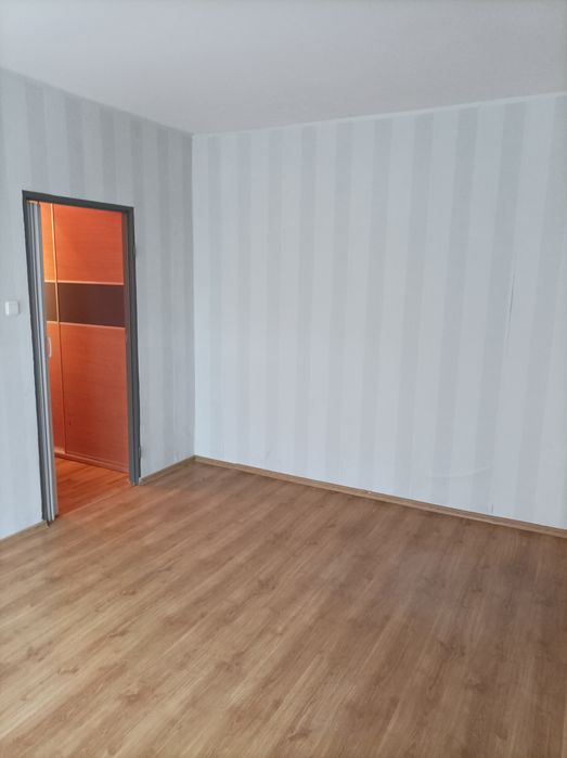 Kompaktowe 2-pokojowe mieszkanie z garażem i dwiema piwnicami w Kozłowicach